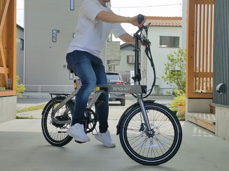 後続可能距離は100km