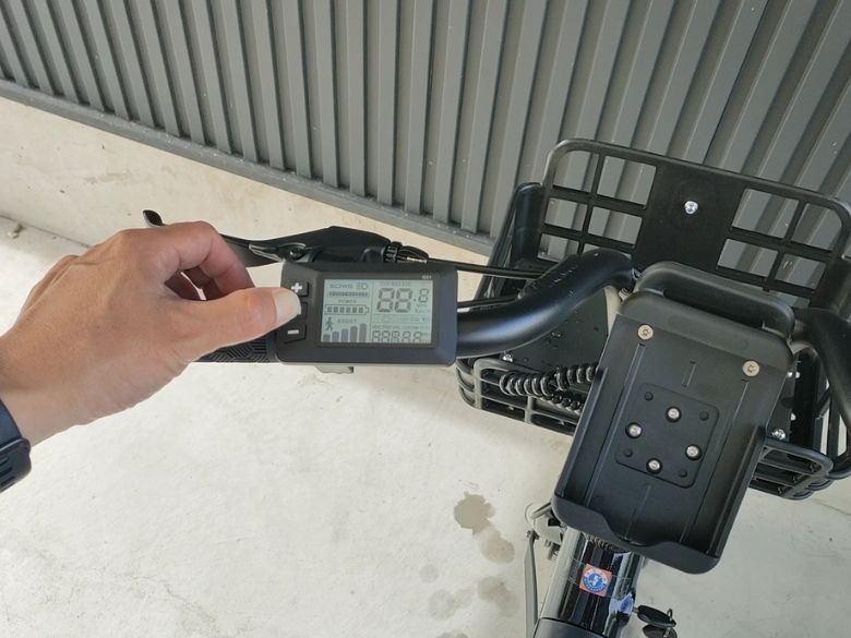 電源を入れる