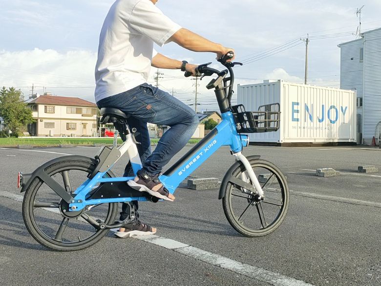 中央のステップ