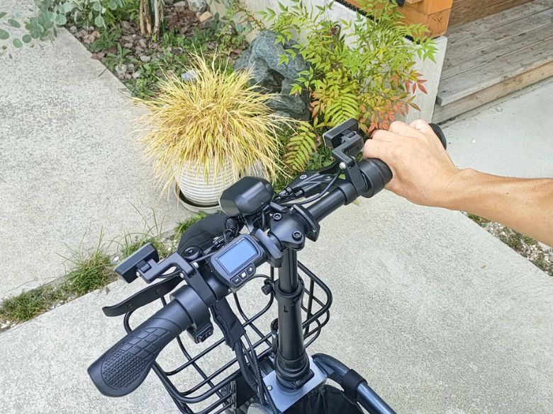 オートクルーズ機能が非搭載