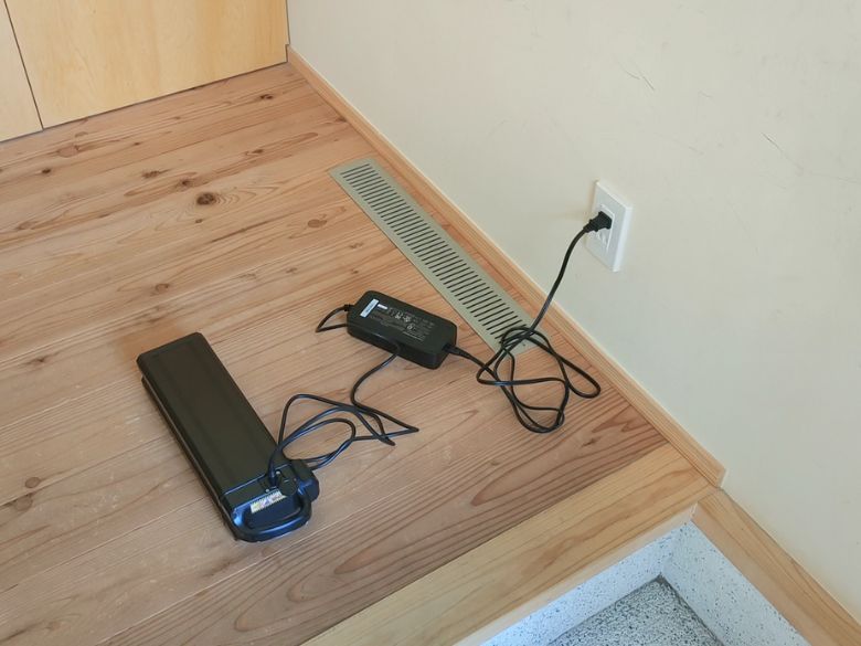 取り外して充電