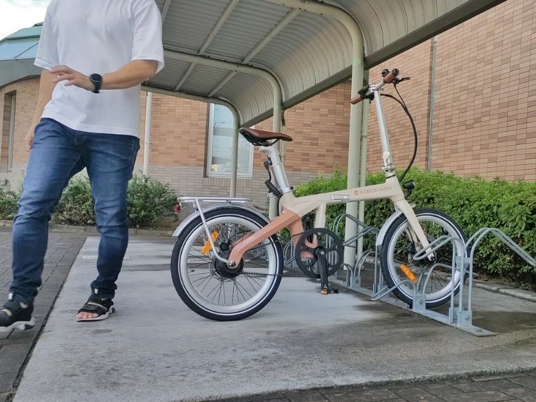 はめ込む駐輪場