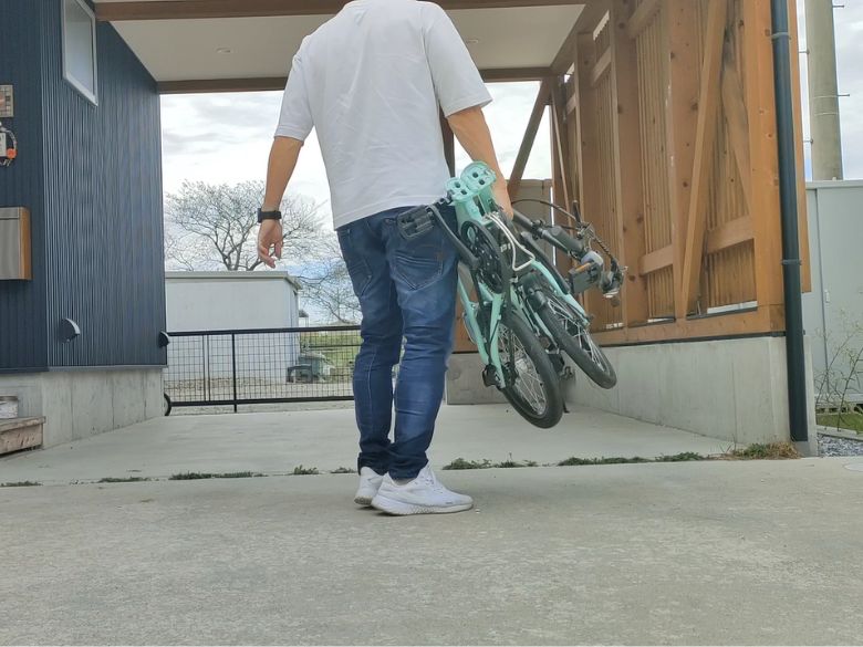 折りたたみ可能