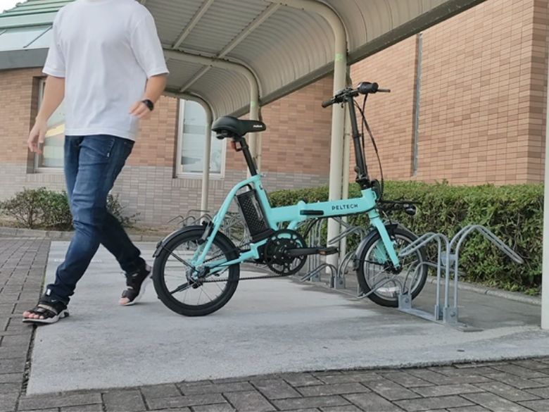 はめ込む駐輪場