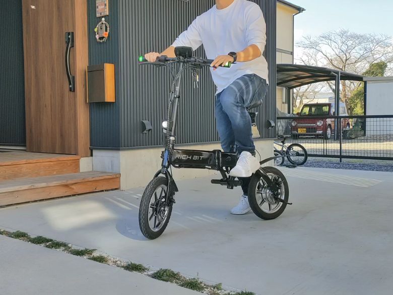 歩道走行からスタート