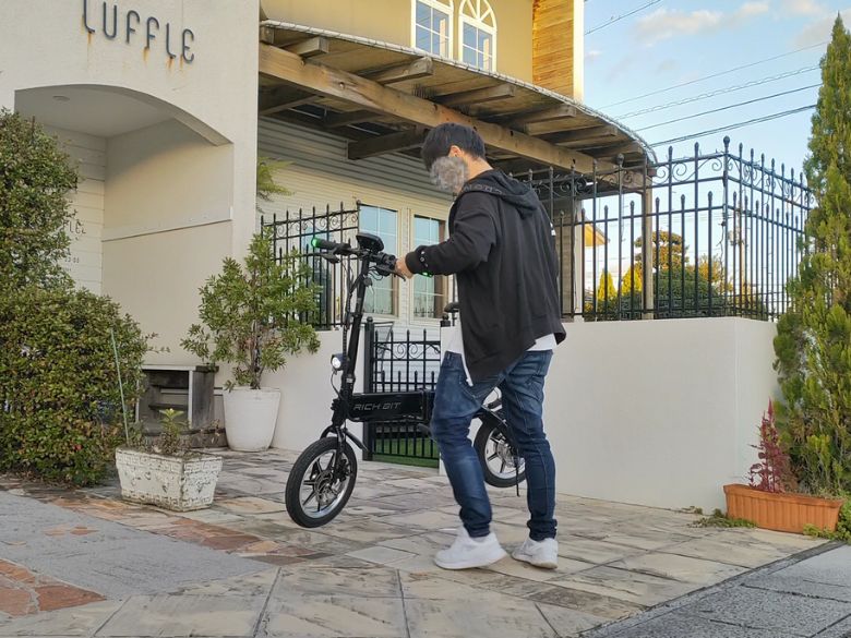 出かけた先で乗れる