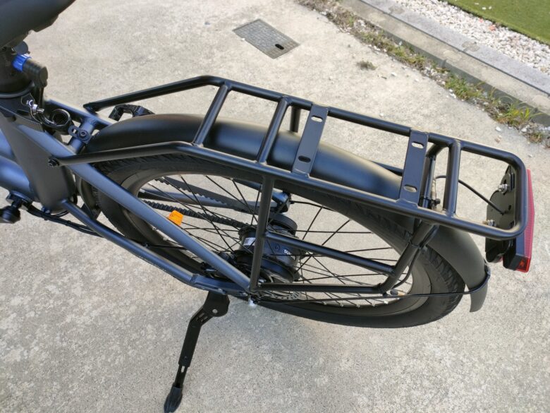 後ろタイヤ泥除け