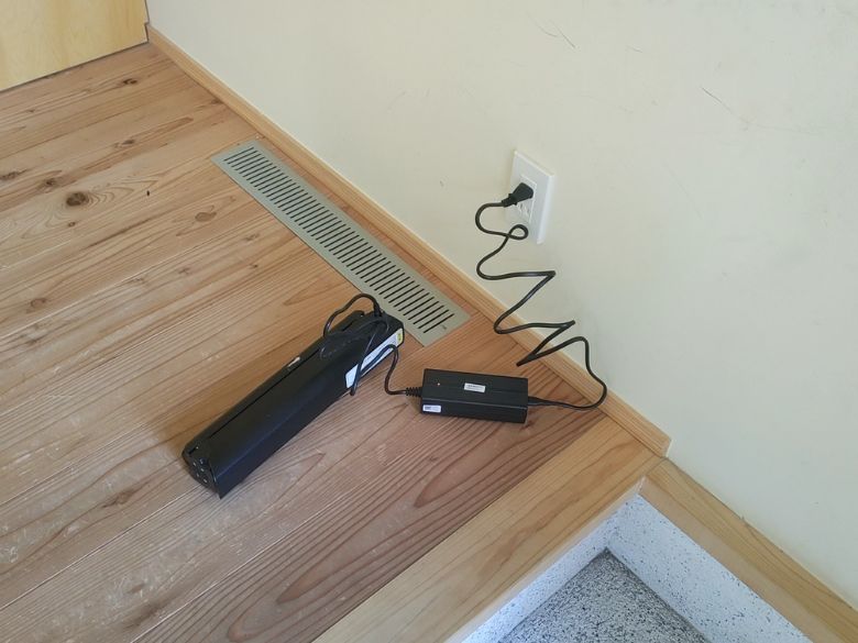 取り外して自宅で充電