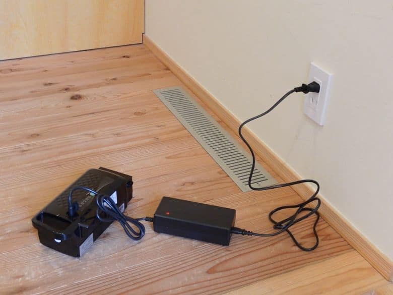 取り外して自宅で充電