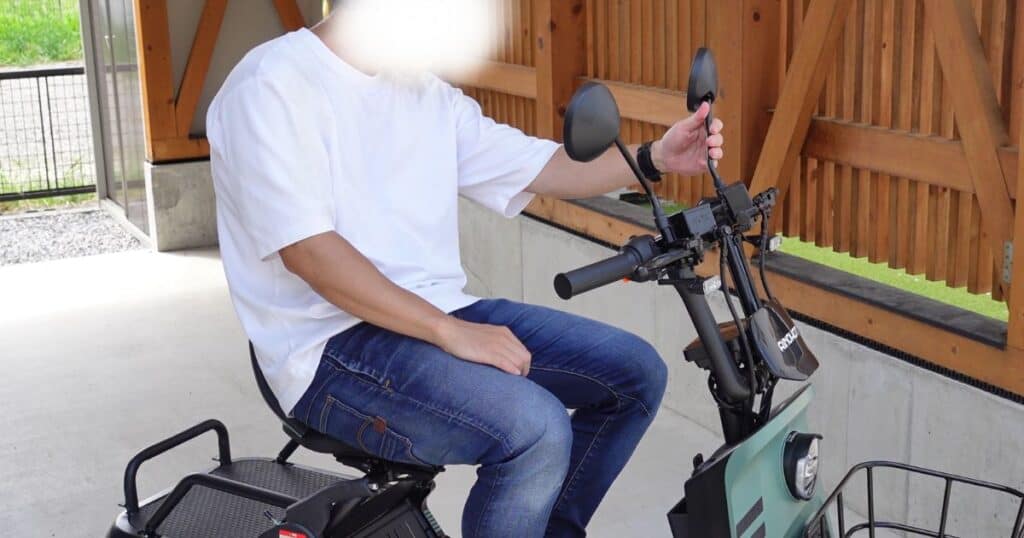 バックミラー